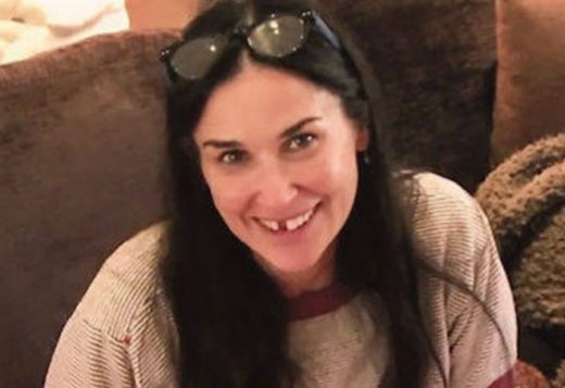 demi moore senza incisivi